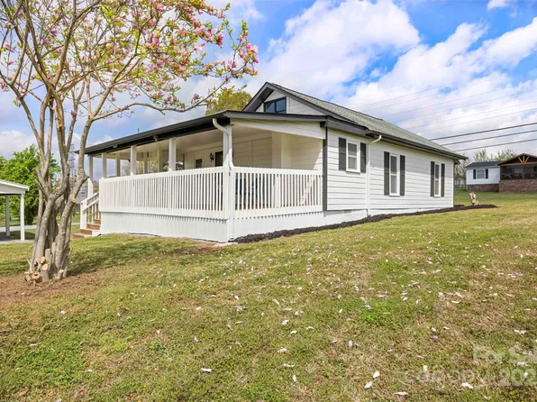 382 Cole Campbell Rd, Taylorsville, NC 28681