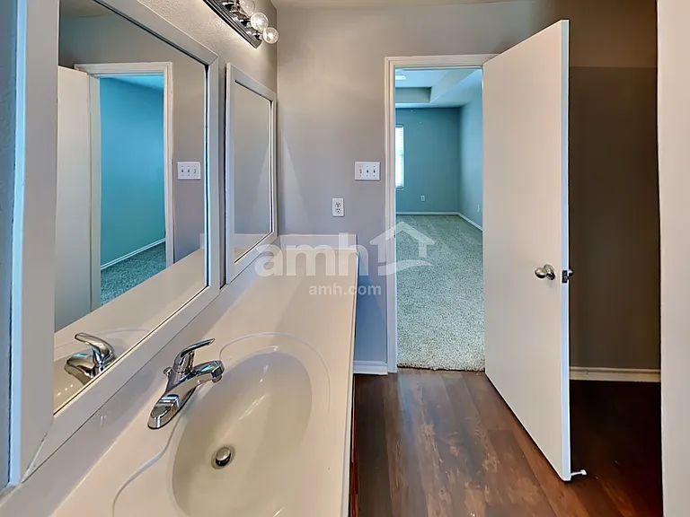 2321 Shady Birch Dr — Photo 11