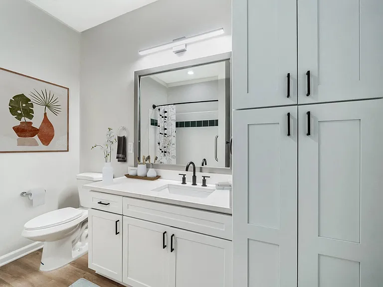 The Reserve at Meadowmont Apartments and Townhomes — Photo 32
