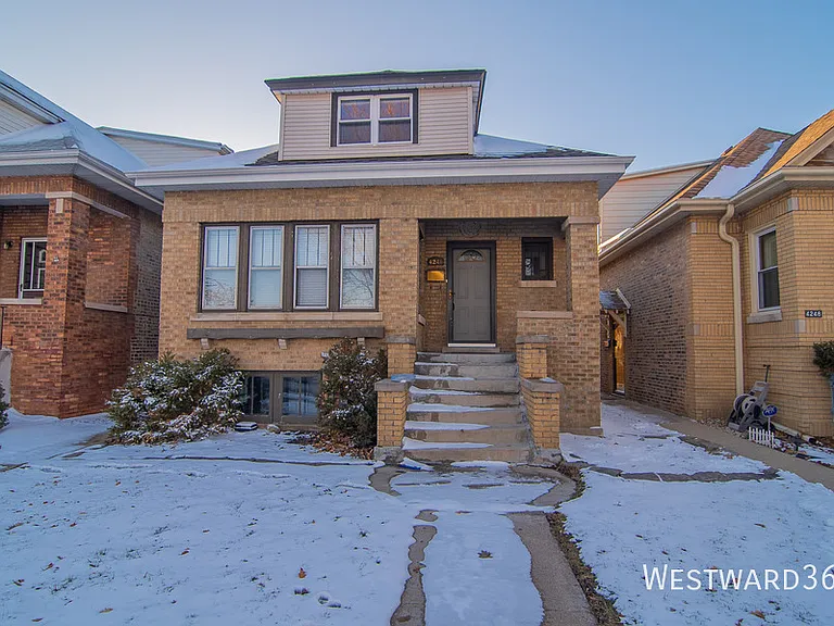 4246 N Menard Ave — Photo 1