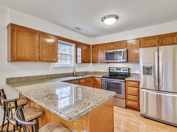 4th image of 5531 Winford Ct