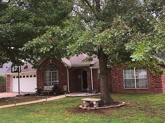 2nd image of 5608 Forest Bend Ln