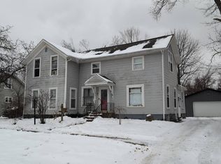 410 Paw St, Paw Paw, MI 49079