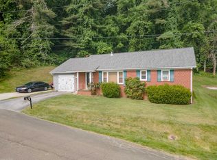 108 Brookwood Dr, Galax, VA 24333