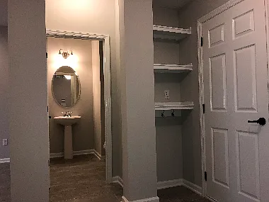 557 Richmond Dr — Photo 13