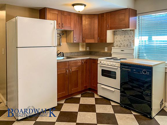 4th image of 873 W 2400th St N #2