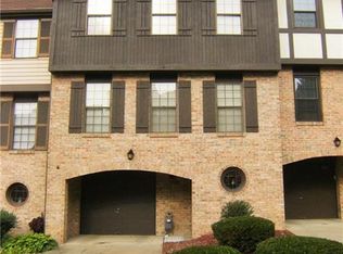 502 Sonnybrook Ct, Bethel Park, PA 15102