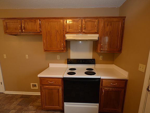 4th image of 2996 Churchwell Dr