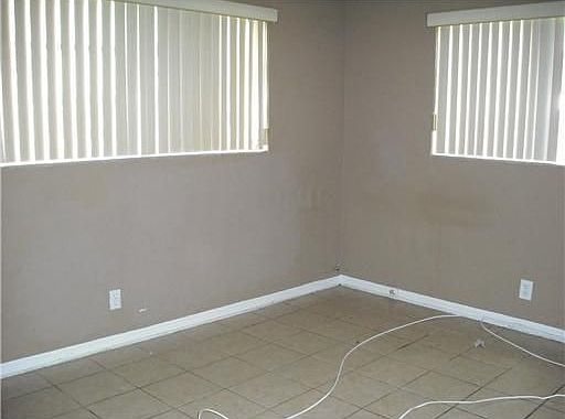 4th image of 2797 SW 46th Ct