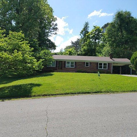 1st image of 260 Brookside Ave