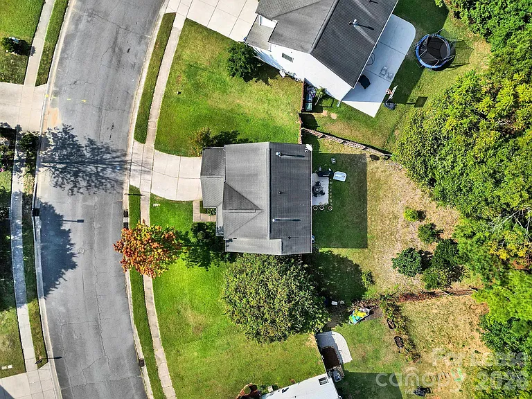 10541 Haddington Dr NW — Photo 3