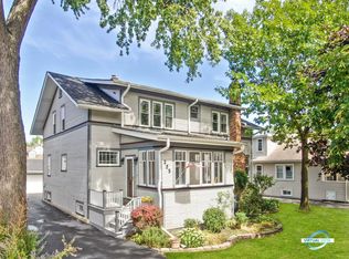 255 E Schiller St, Elmhurst, IL 60126