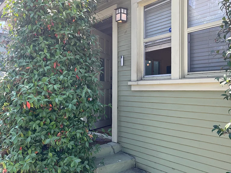 2508 Scott Ave — Photo 20