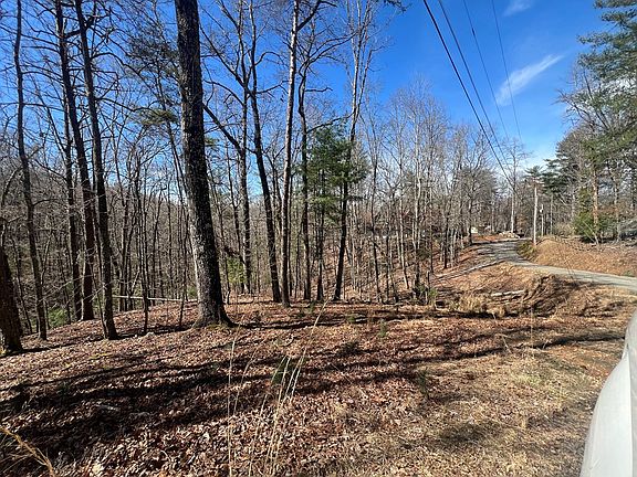 2nd image of 6 Mountain Dr