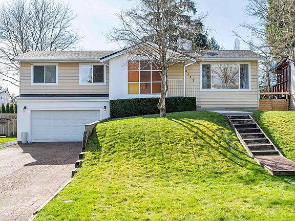 2nd image of 2122 Anita Dr