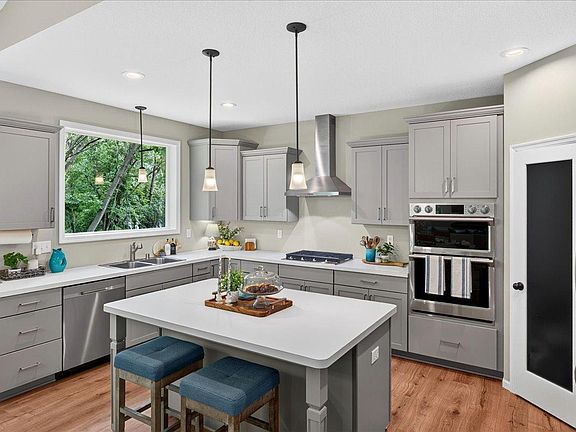 2nd image of 3129 Vale Cir SW