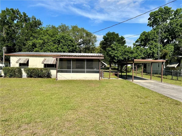8455 S Lake Consuella Dr, Floral City, FL 34436