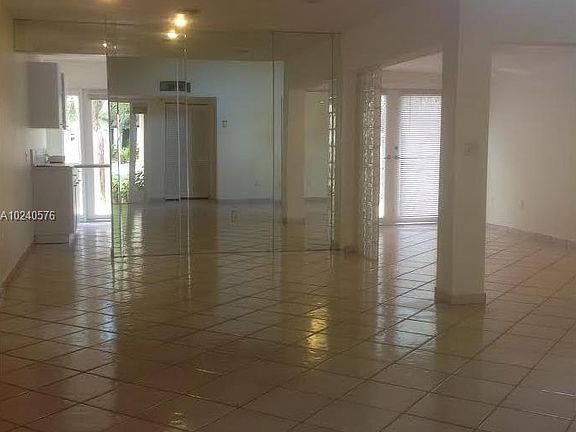 4th image of 13627 SW 116th Ln #13627