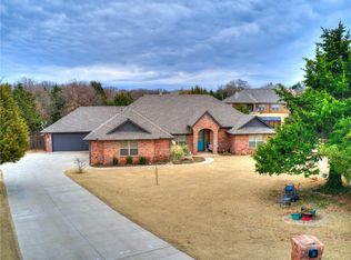 10870 Deer Path Rd, Edmond, OK 73025