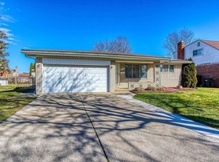 37130 Gary Dr, Sterling Heights, MI 48310