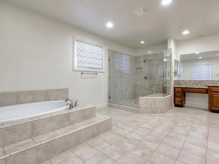 1111 Hawkshead Cir — Photo 13