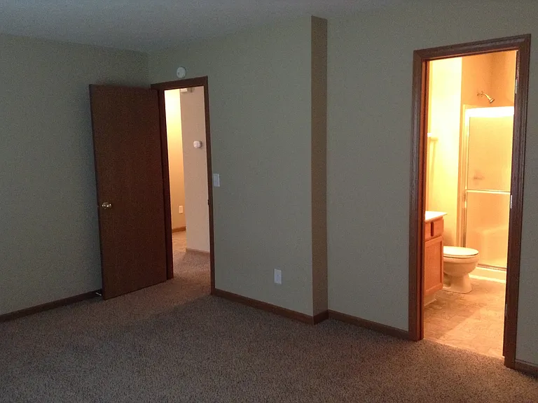6324 Blakeview Dr — Photo 11