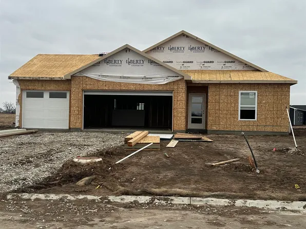 1610 N Topaz Ln, Mulvane, KS 67110