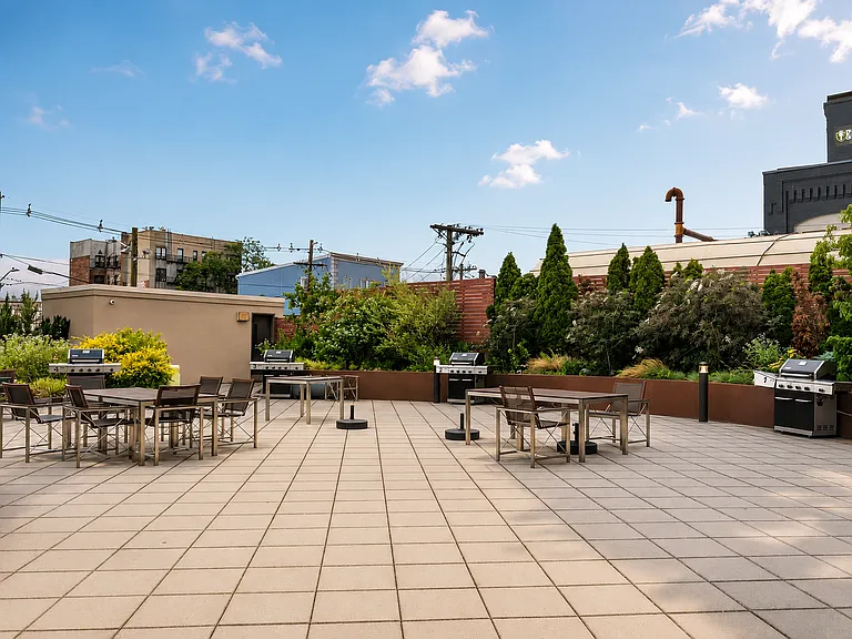 3312 Hudson Ave #11E — Photo 21