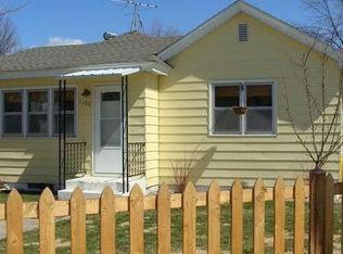 1102 Avon St, La Crosse, WI 54603