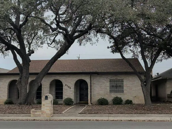 8349 Windway Dr, Windcrest, TX 78239