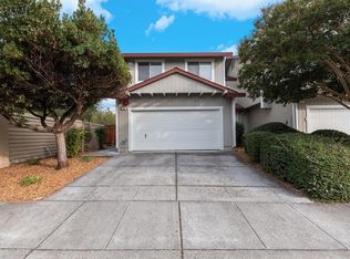 16 Regents Cir, Rohnert Park, CA 94928