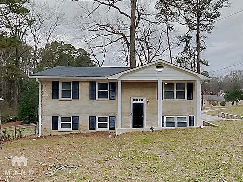 2715 Carriage Ln Photo 1