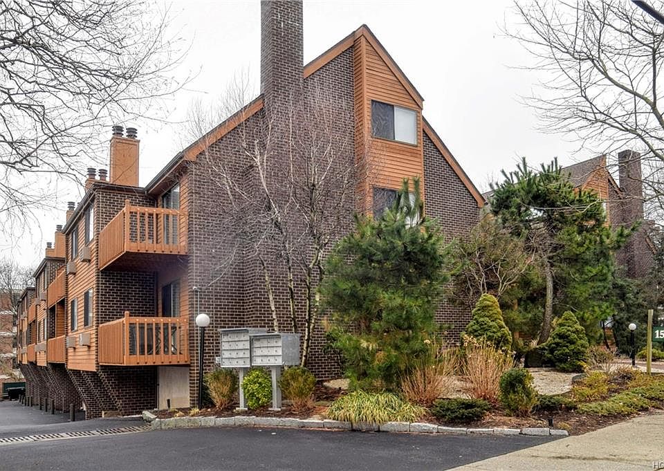 1st image of 15 Greenridge Ave