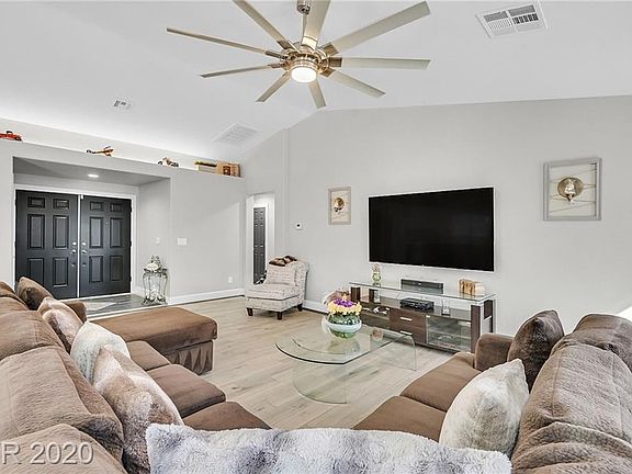 4th image of 5537 Green Ferry Ave