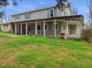 96 Meanor St, Imperial, PA 15126
