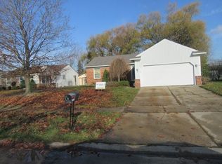 16411 Sudbury Ct, Macomb, MI 48044