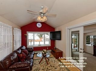 83 Hillcrest Rd, Latham, NY 12110