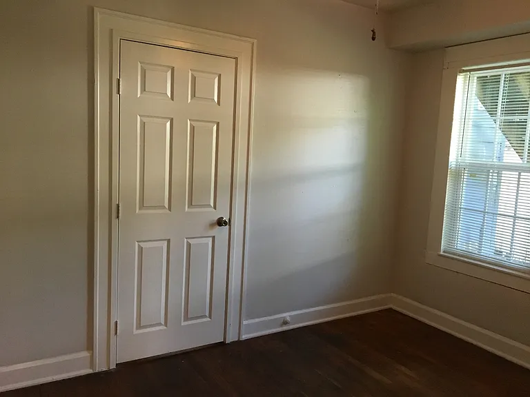 812 East 30th Street — Photo 20