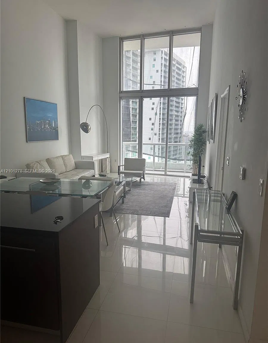 Icon Brickell Condo No 3 — Photo 4