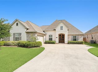 1036 Cypress Crossing Dr, Madisonville, LA 70447