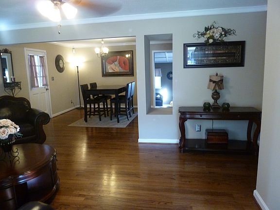 2nd image of 1642 Bywood Dr