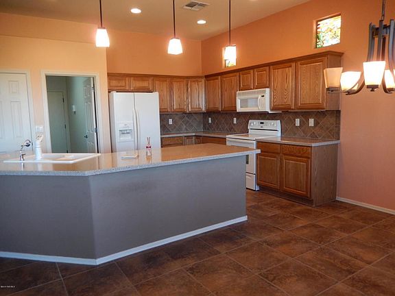 4th image of 1062 W Mountain Stone Dr
