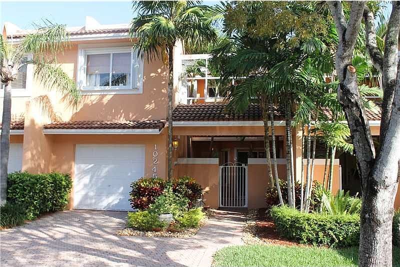 1st image of 10245 NW 52nd Ter