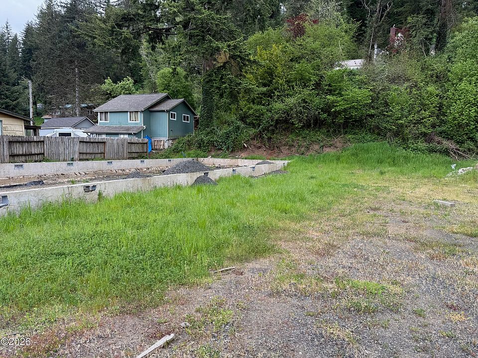 2nd image of 1103 NW A St