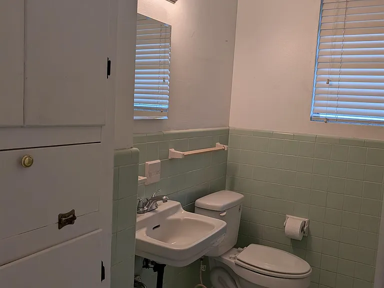 235 Burgin Ave — Photo 8
