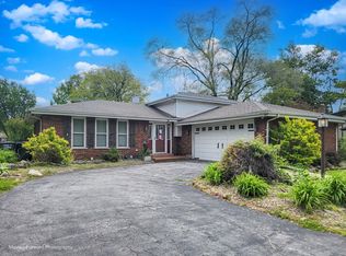 3267 Louise Ct, Lansing, IL 60438