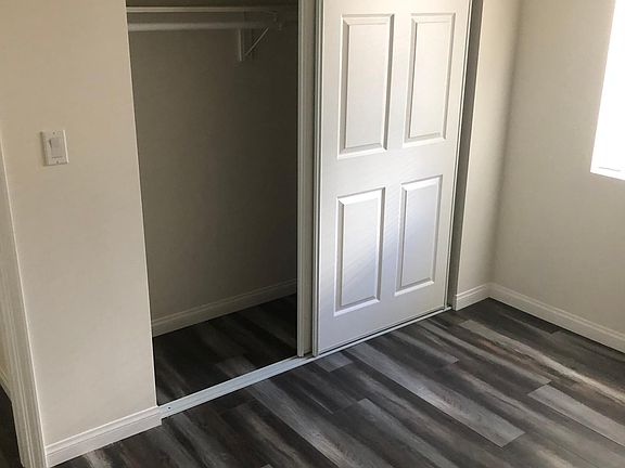 2nd image of 3941 Revere Ave