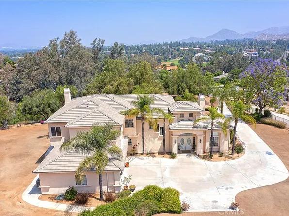 5891 Via Susana, Riverside, CA 92506