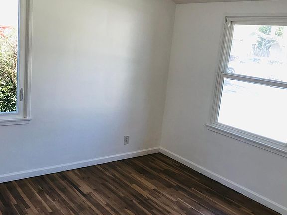 4th image of 2742 Dawson Ave