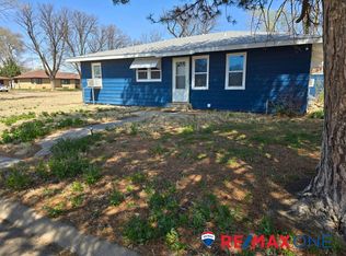 340 S Lane St, Dighton, KS 67839